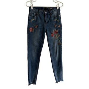 Ranbeeri Women SZ 7/30 Blue Medium Wash Embroidered Flowers Skinny Denim Jeans